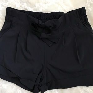 LULULEMON Spring break away shorts
